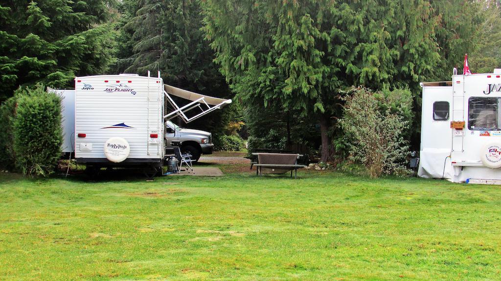 Qualicum Bay Resort Bowser Kültér fotó